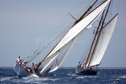 Avel vs Malabar X