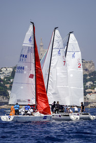 J70-1027.jpg