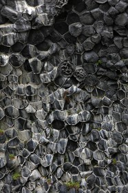 Détail d'une formation karstique en nid d'abeille