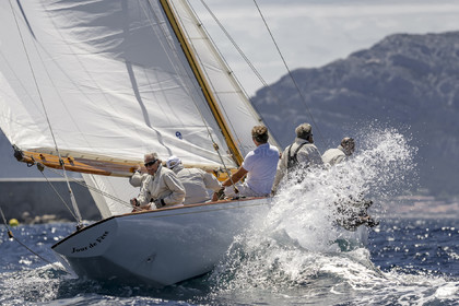 A29X1251.jpg