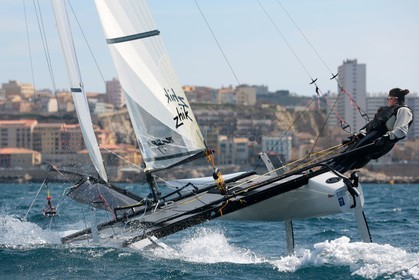 Ingrid Petitjean et Olivier Backes lors du baptême de leur Nacra 17 à la SNM. En route pour les JO de Rio