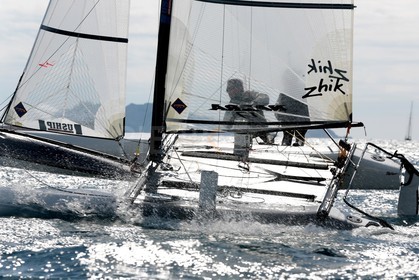 Ingrid Petitjean et Olivier Backes lors du baptême de leur Nacra 17 à la SNM. En route pour les JO de Rio