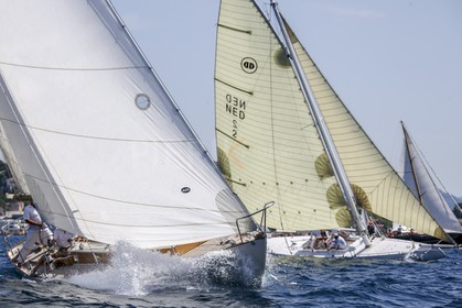 A29X2103.jpg