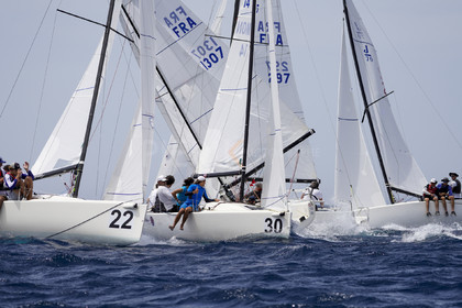 J70-8999.jpg