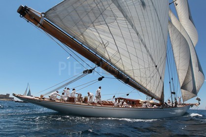 Moonbeam IV