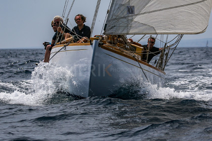 A29X2153.jpg