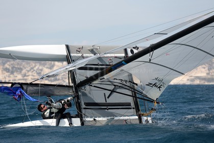Ingrid Petitjean et Olivier Backes lors du baptême de leur Nacra 17 à la SNM. En route pour les JO de Rio