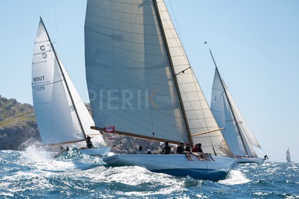 Irène VIII, Andale
