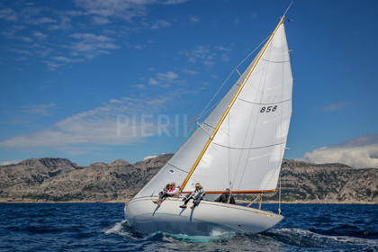 O60A8605.jpg