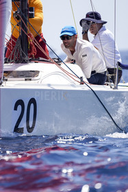 J70-0839.jpg