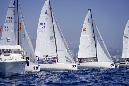 J70-1053.jpg
