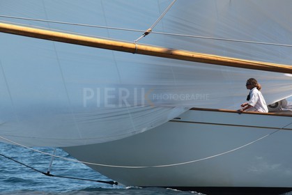 Moonbeam IV