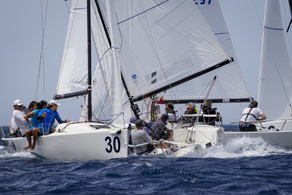 J70-8998.jpg
