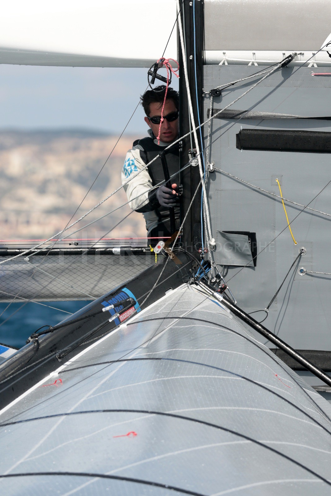 Ingrid Petitjean et Olivier Backes lors du baptême de leur Nacra 17 à la SNM. En route pour les JO de Rio