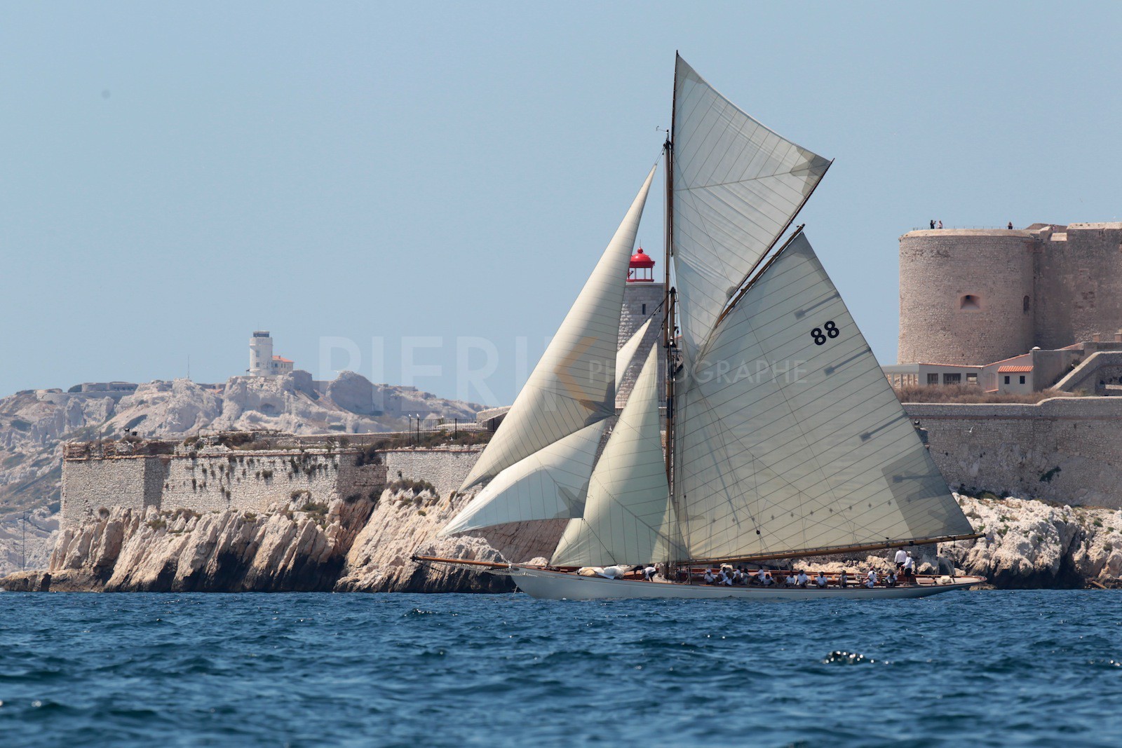Moonbeam of Fife devant le Château d'If