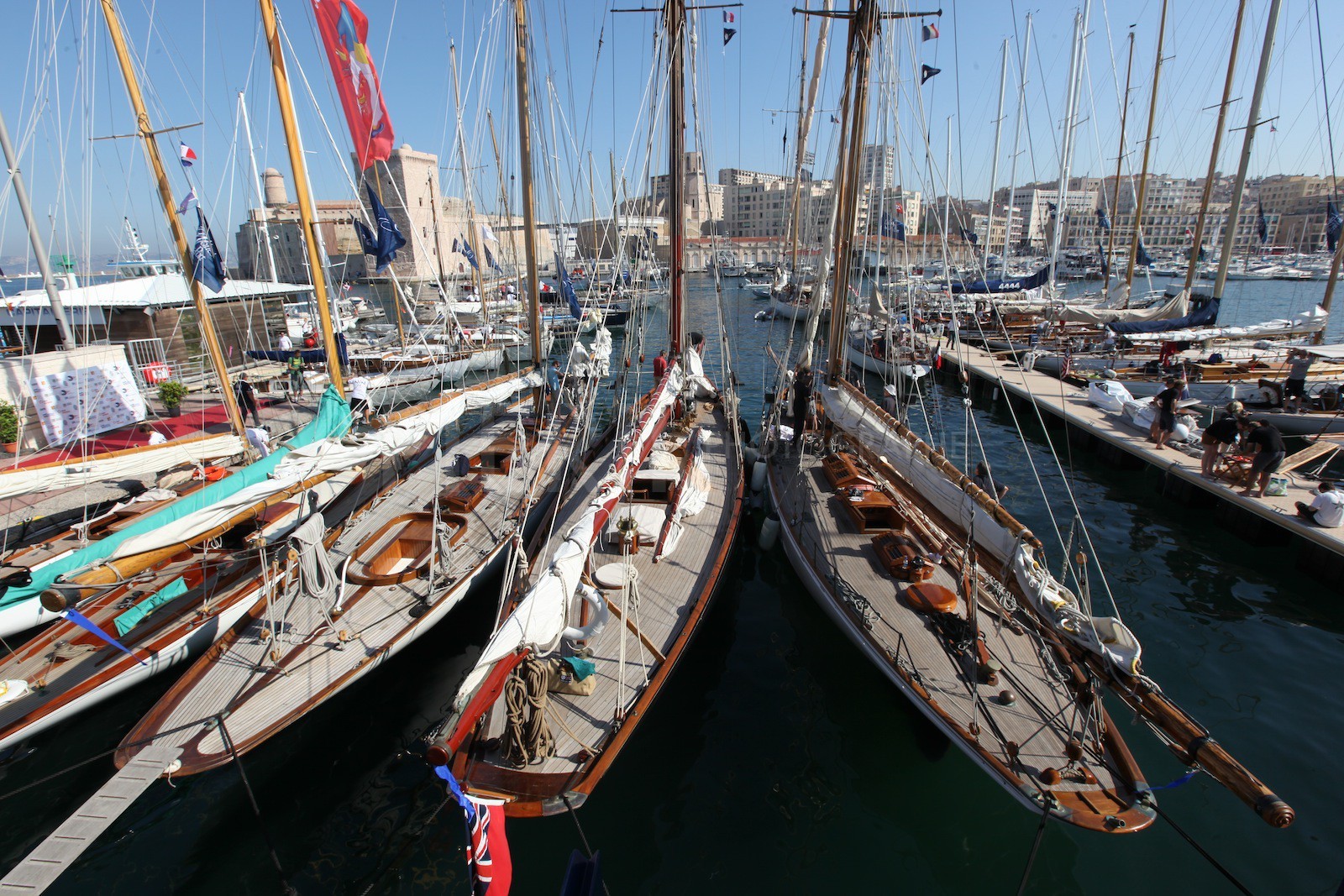 Le village des Voiles du Vieux Port