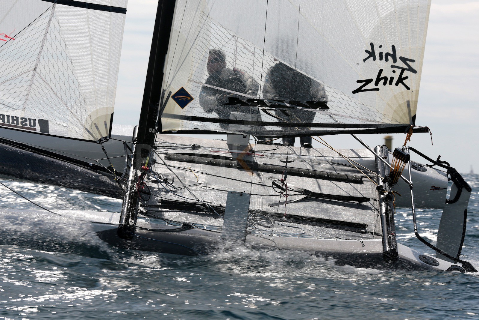 Ingrid Petitjean et Olivier Backes lors du baptême de leur Nacra 17 à la SNM. En route pour les JO de Rio