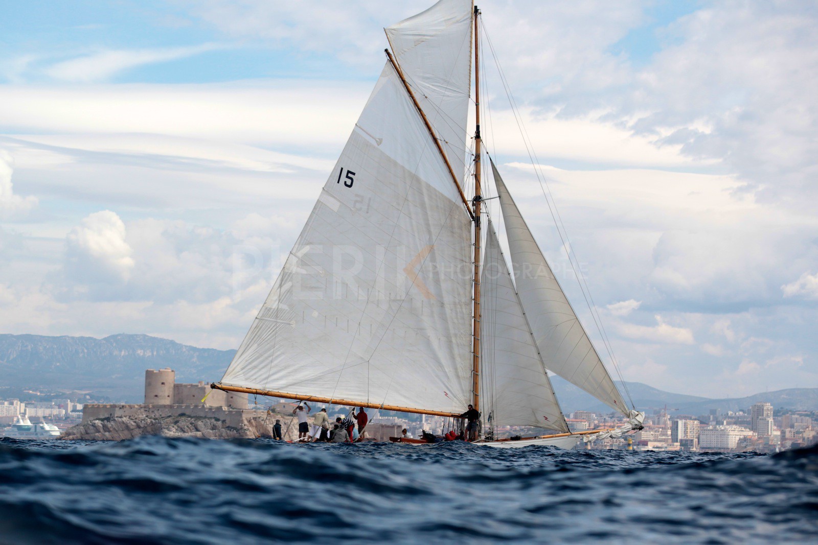 Nan of Fife devant le Château d'If
