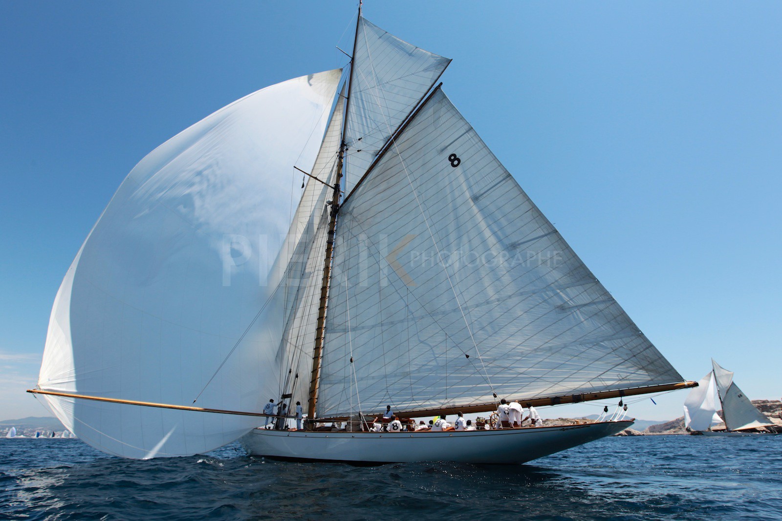 Moonbeam IV sous spi.